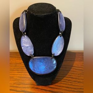 Necklace. Blue fashion jewelry
